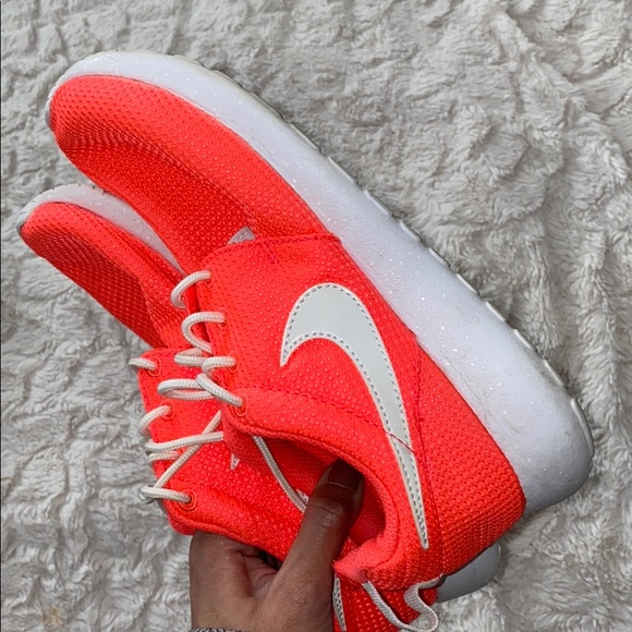Nike Roshe runs - Picture 3 of 8